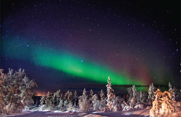 하얀 설원 위 밤하늘을 수놓는 자연의 기적
라플란드
오로라